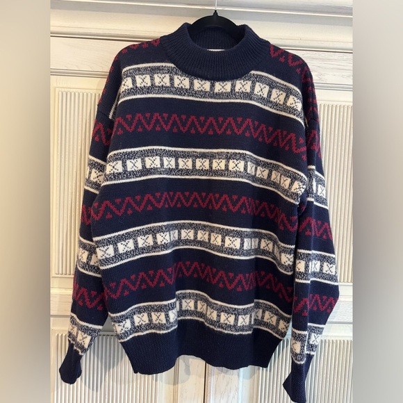 Peterborough Row Bloomingdales Men’s Nordic Inspired Fair Isle 100% Wool Size L